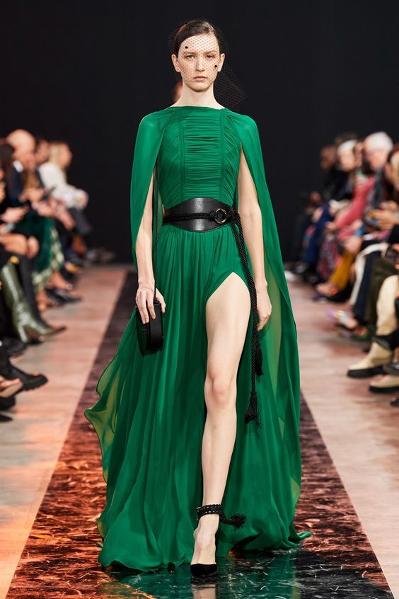 من مجموعة ايلي صعب – Elie Saab