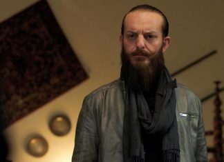 أويس مخللاتي ينفصل عن خطيبته ويغيّر شكله